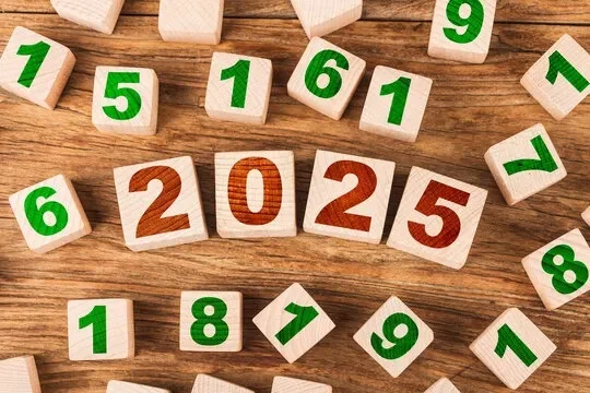 2025年含有两个数字的成语有哪些　2025年含有两个数字的成语有哪些呢
